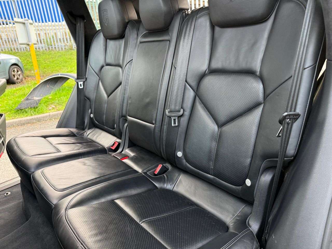 2011 PORSCHE CAYENNE 2011 PORSCHE CAYENNE