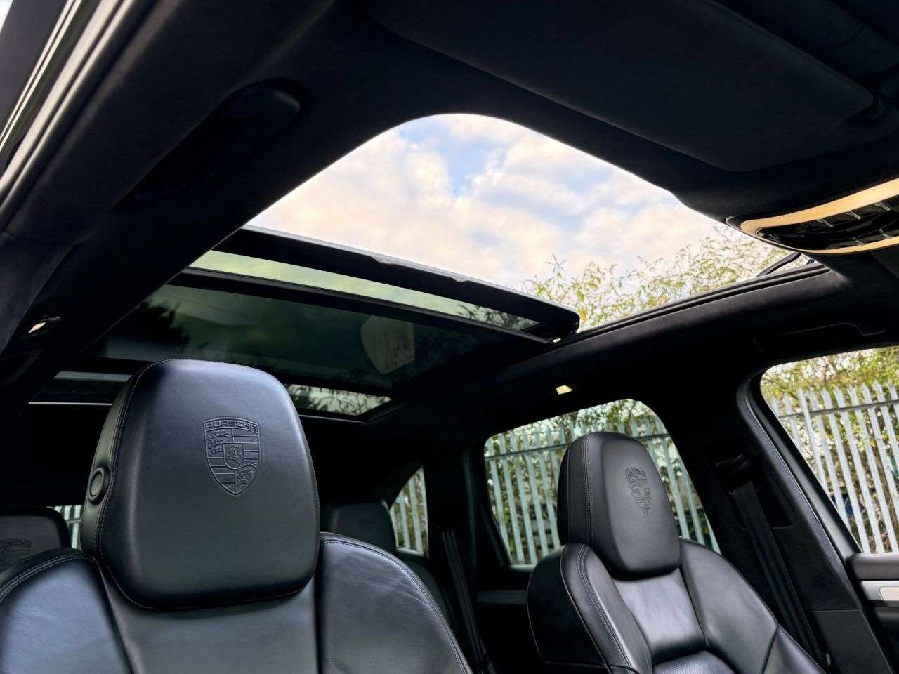 2011 PORSCHE CAYENNE 2011 PORSCHE CAYENNE