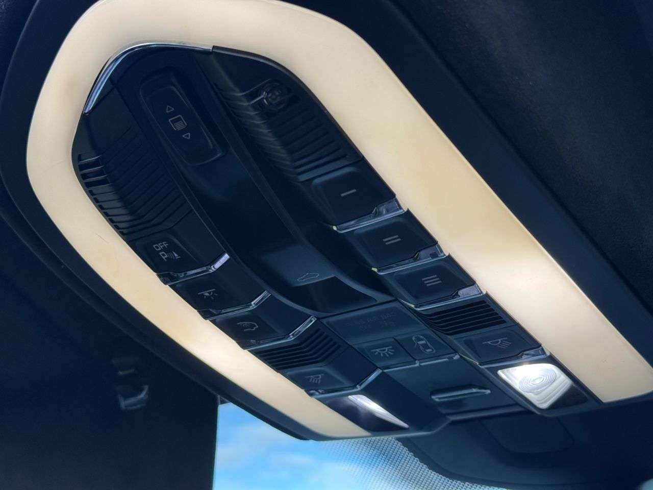 2011 PORSCHE CAYENNE 2011 PORSCHE CAYENNE