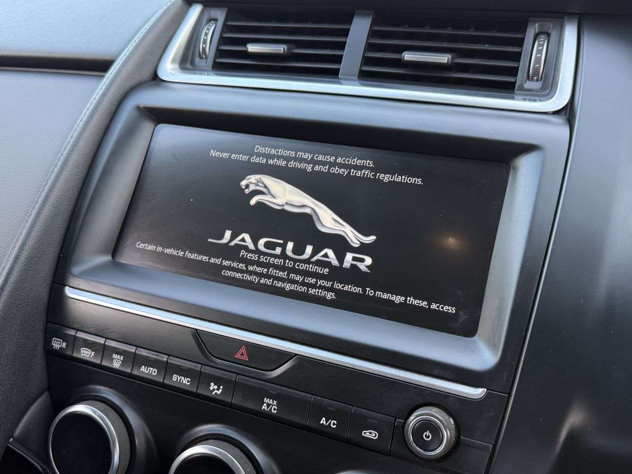 2019 JAGUAR E-PACE 2019 JAGUAR E-PACE