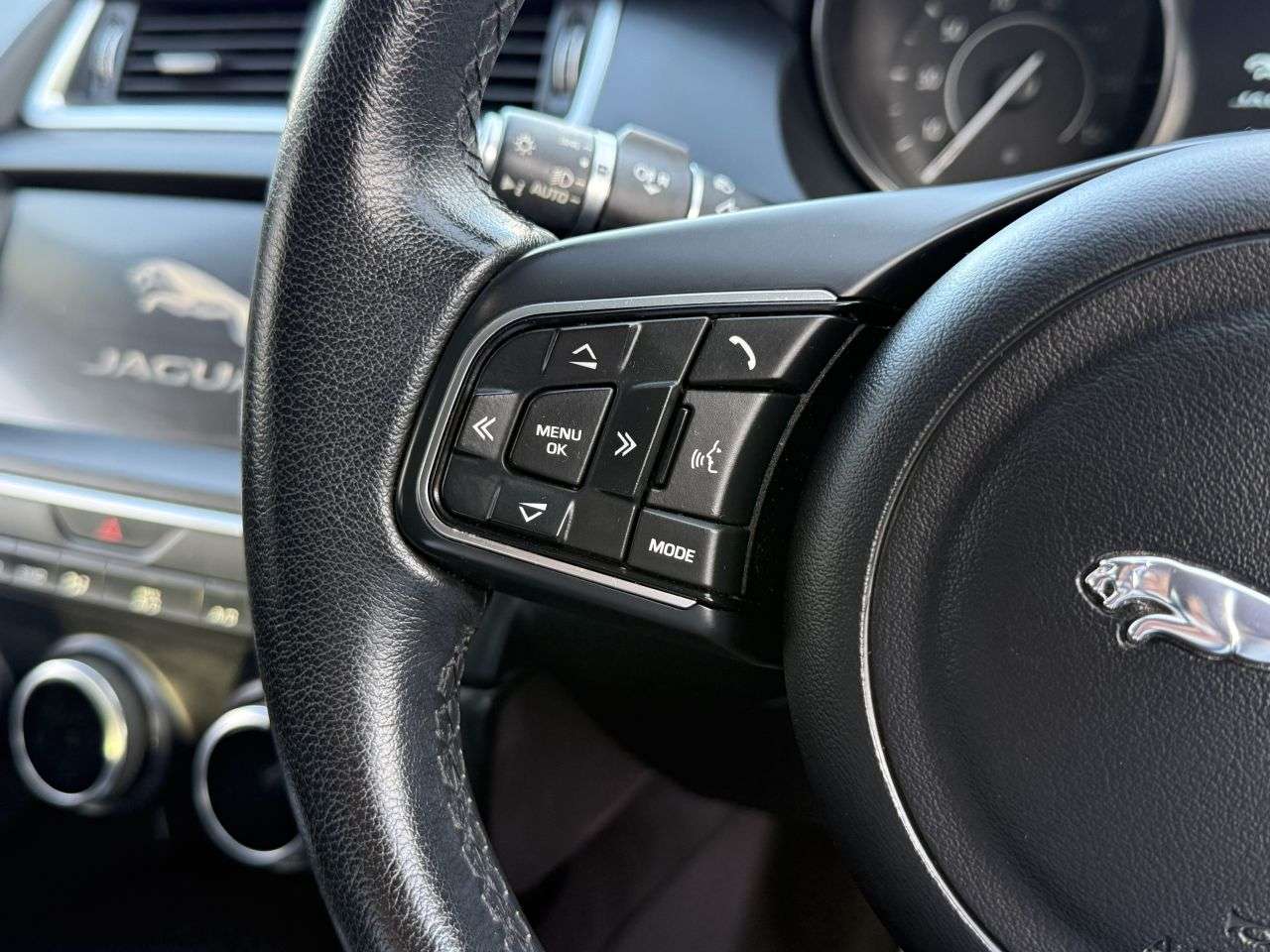 2019 JAGUAR E-PACE 2019 JAGUAR E-PACE