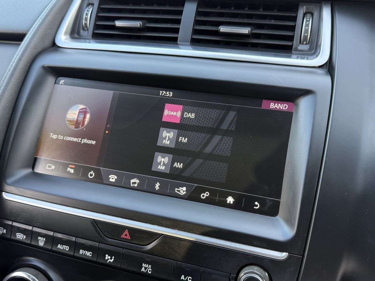 2019 JAGUAR E-PACE 2019 JAGUAR E-PACE