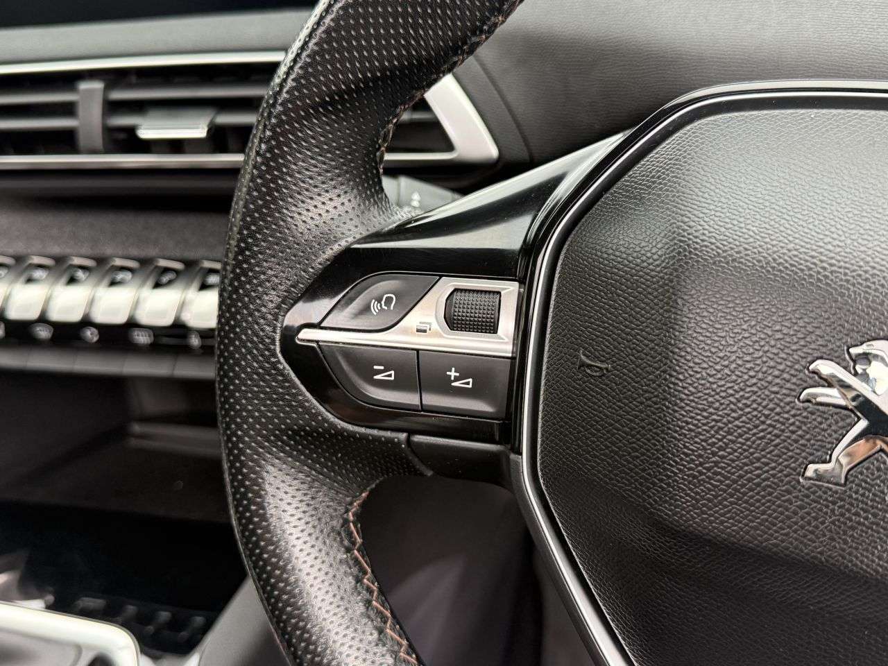 2018 PEUGEOT 3008 2018 PEUGEOT 3008