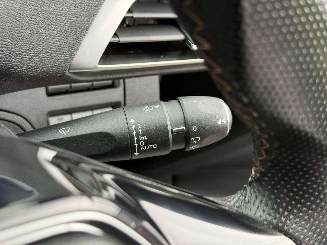 2018 PEUGEOT 3008 2018 PEUGEOT 3008