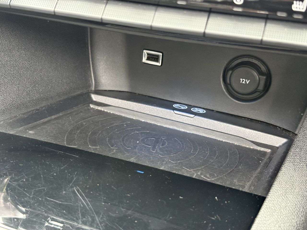 2018 PEUGEOT 3008 2018 PEUGEOT 3008