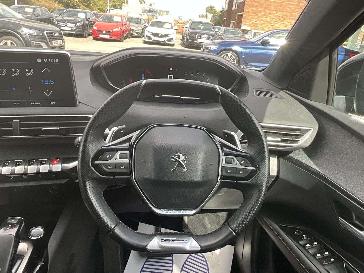 2020 PEUGEOT 3008 2020 PEUGEOT 3008