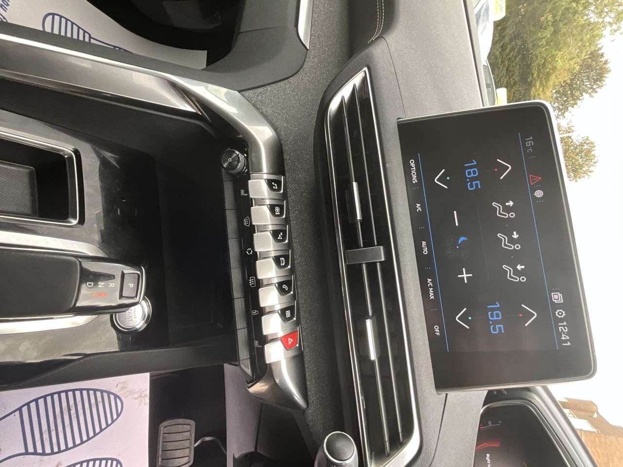 2020 PEUGEOT 3008 2020 PEUGEOT 3008