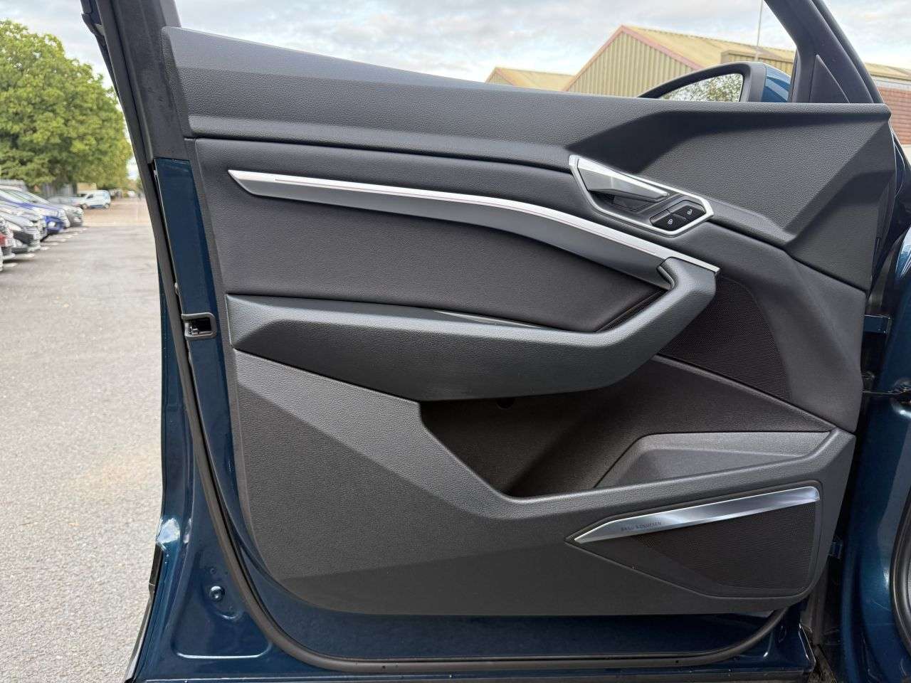 2020 AUDI E-TRON 2020 AUDI E-TRON