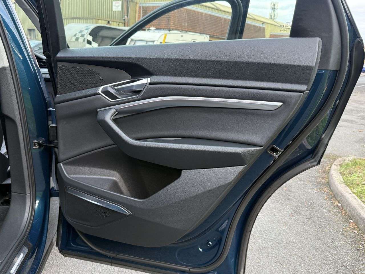 2020 AUDI E-TRON 2020 AUDI E-TRON