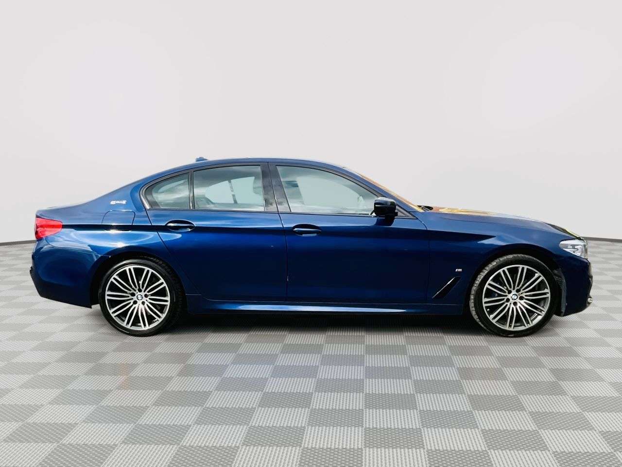 2019 BMW 5 SERIES 2019 BMW 5 SERIES