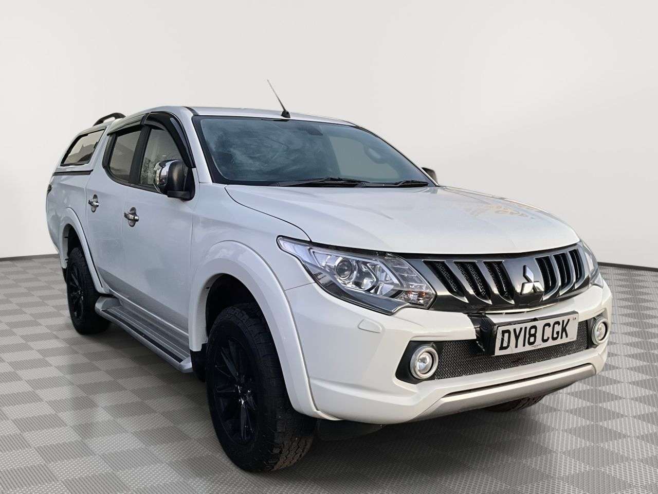 A 2018 MITSUBISHI L200 2.4 DI-D DC Barbarian Pickup Double Cab 4dr Diesel Manual 4WD Euro 6 (178 p A 2018 MITSUBISHI L200 2.4 DI-D DC Barbarian Pickup Double Cab 4dr Diesel Manual 4WD Euro 6 (178 p
