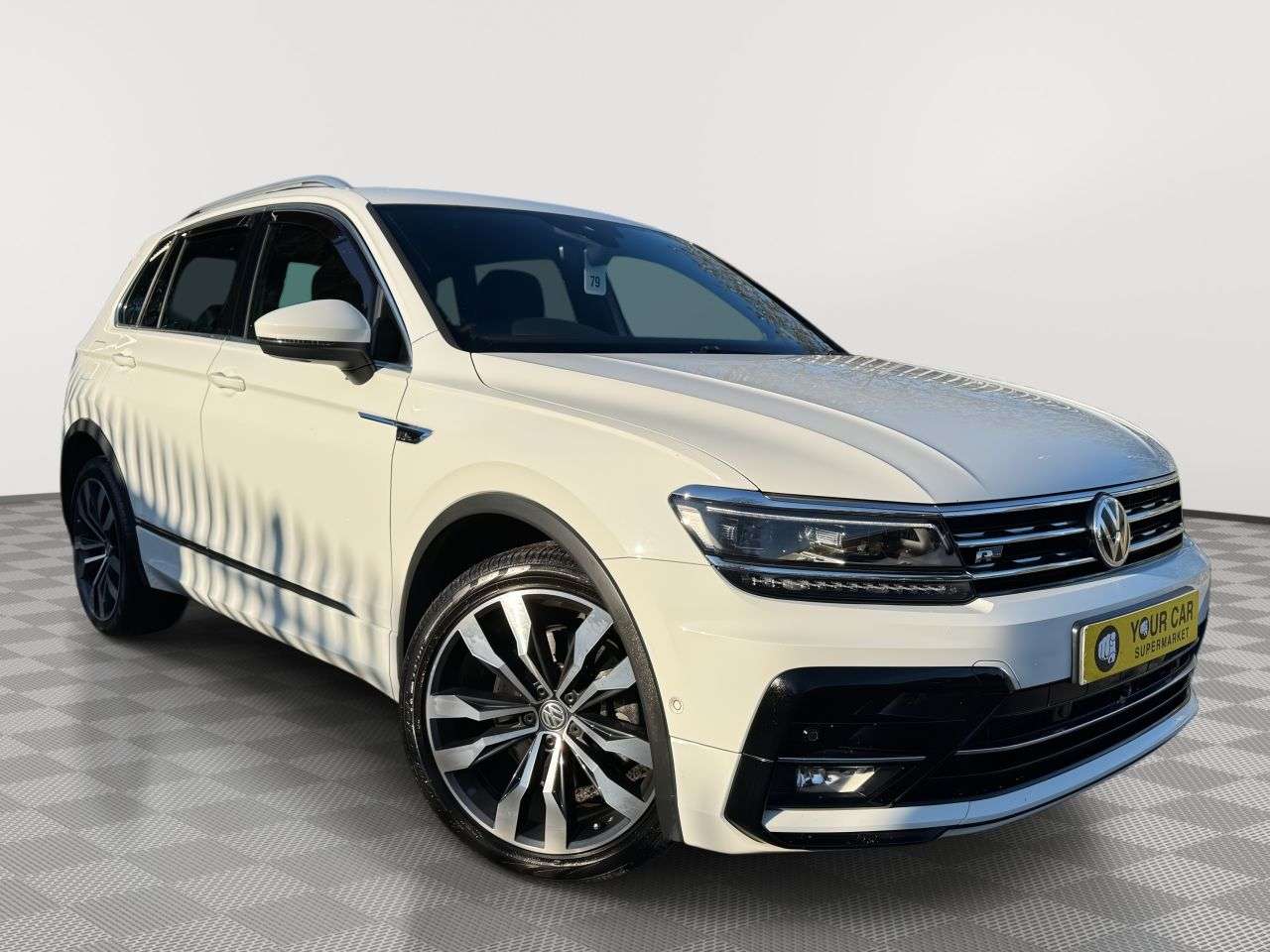 A 2019 VOLKSWAGEN TIGUAN 2.0 BiTDI R-Line Tech SUV 5dr Diesel DSG 4Motion Euro 6 (s/s) (240 ps) A 2019 VOLKSWAGEN TIGUAN 2.0 BiTDI R-Line Tech SUV 5dr Diesel DSG 4Motion Euro 6 (s/s) (240 ps)