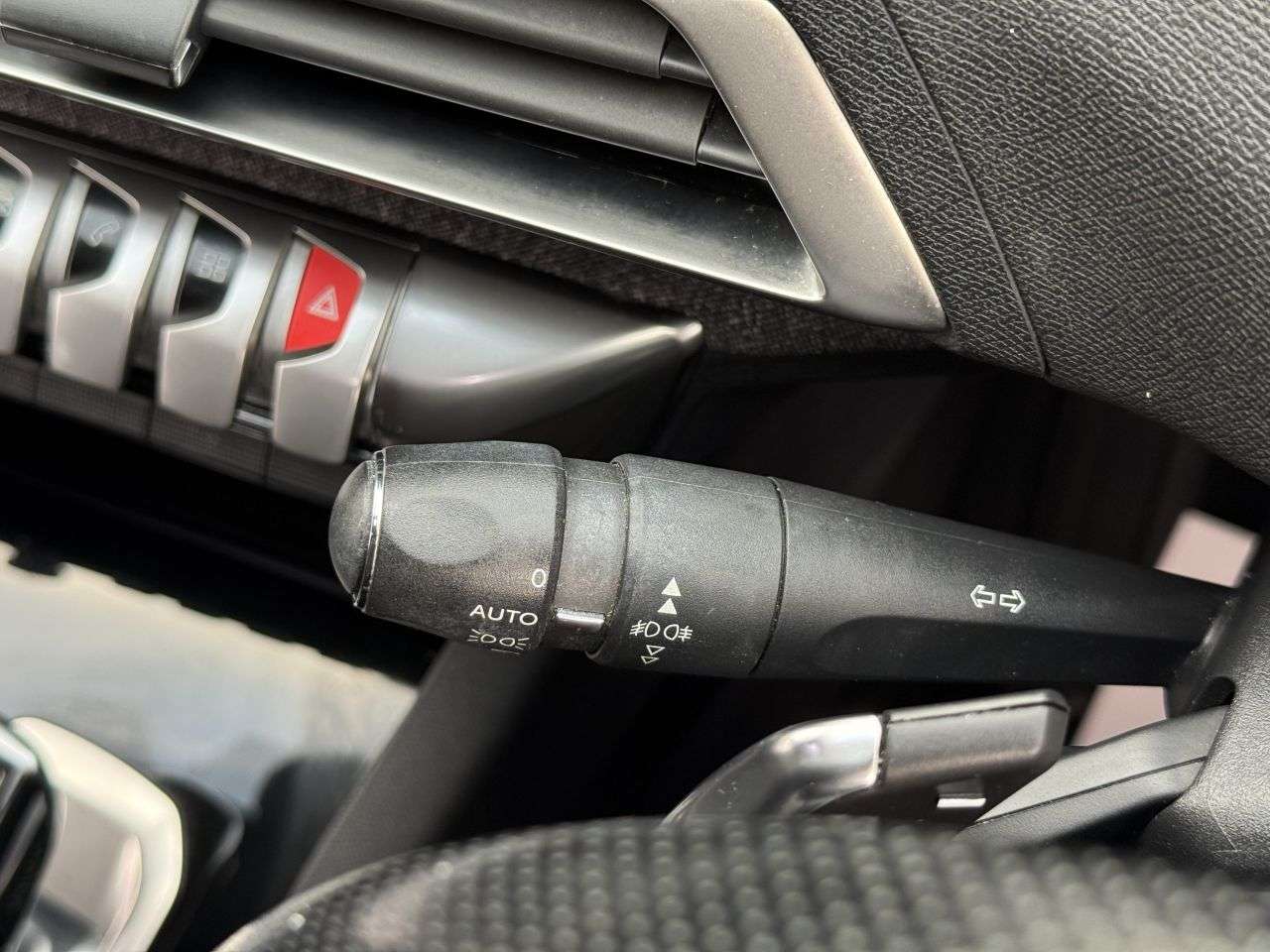 2018 PEUGEOT 3008 2018 PEUGEOT 3008