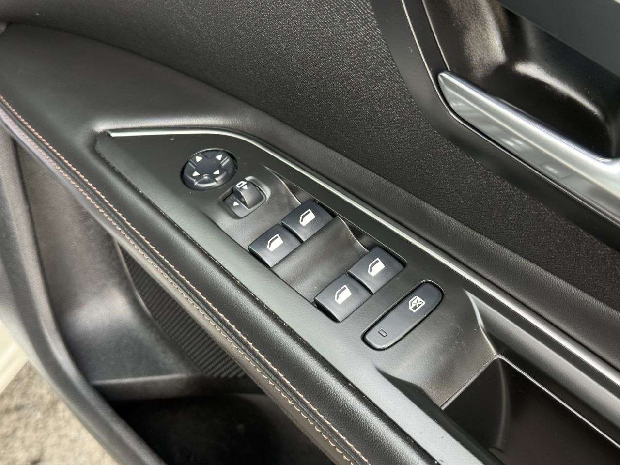2018 PEUGEOT 3008 2018 PEUGEOT 3008