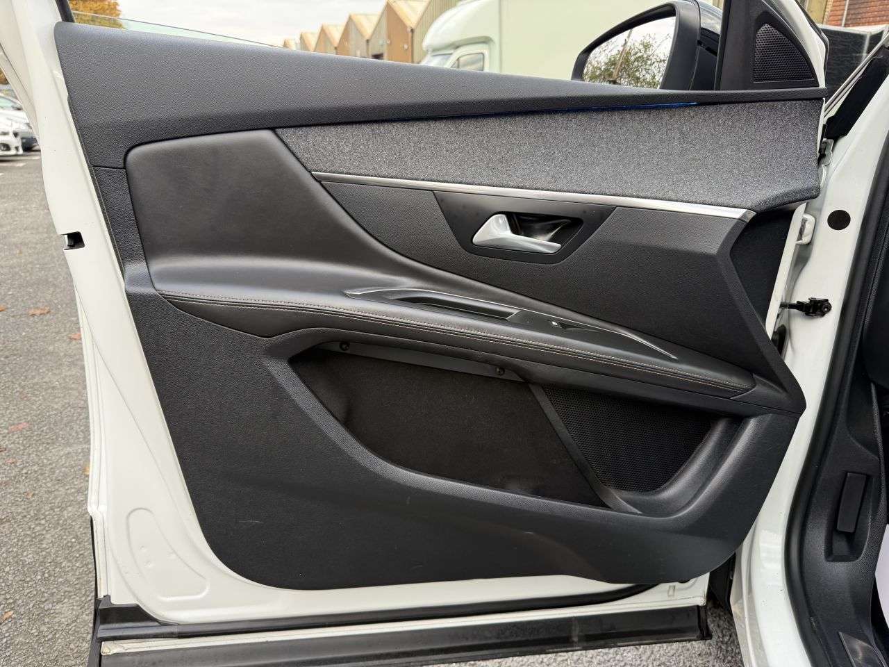 2018 PEUGEOT 3008 2018 PEUGEOT 3008