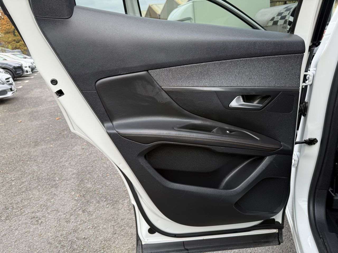 2018 PEUGEOT 3008 2018 PEUGEOT 3008