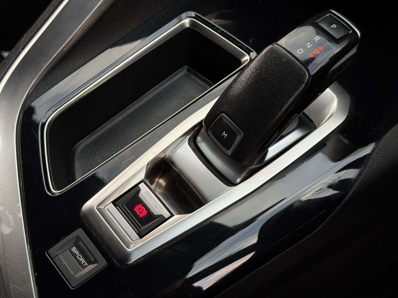 2018 PEUGEOT 3008 2018 PEUGEOT 3008