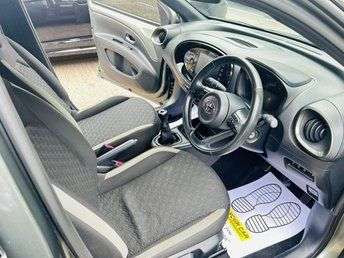 2022 TOYOTA AYGO X 2022 TOYOTA AYGO X