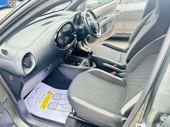 2022 TOYOTA AYGO X 2022 TOYOTA AYGO X