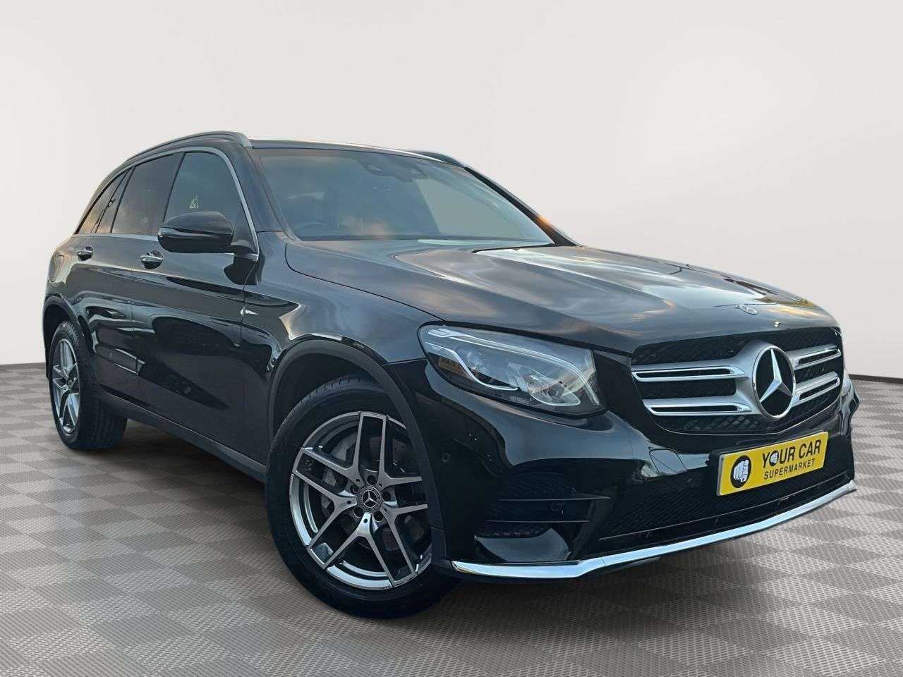 A 2018 MERCEDES-BENZ GLC 2.1 GLC220d AMG Line (Premium) SUV 5dr Diesel G-Tronic+ 4MATIC Euro 6 (s/s) A 2018 MERCEDES-BENZ GLC 2.1 GLC220d AMG Line (Premium) SUV 5dr Diesel G-Tronic+ 4MATIC Euro 6 (s/s)