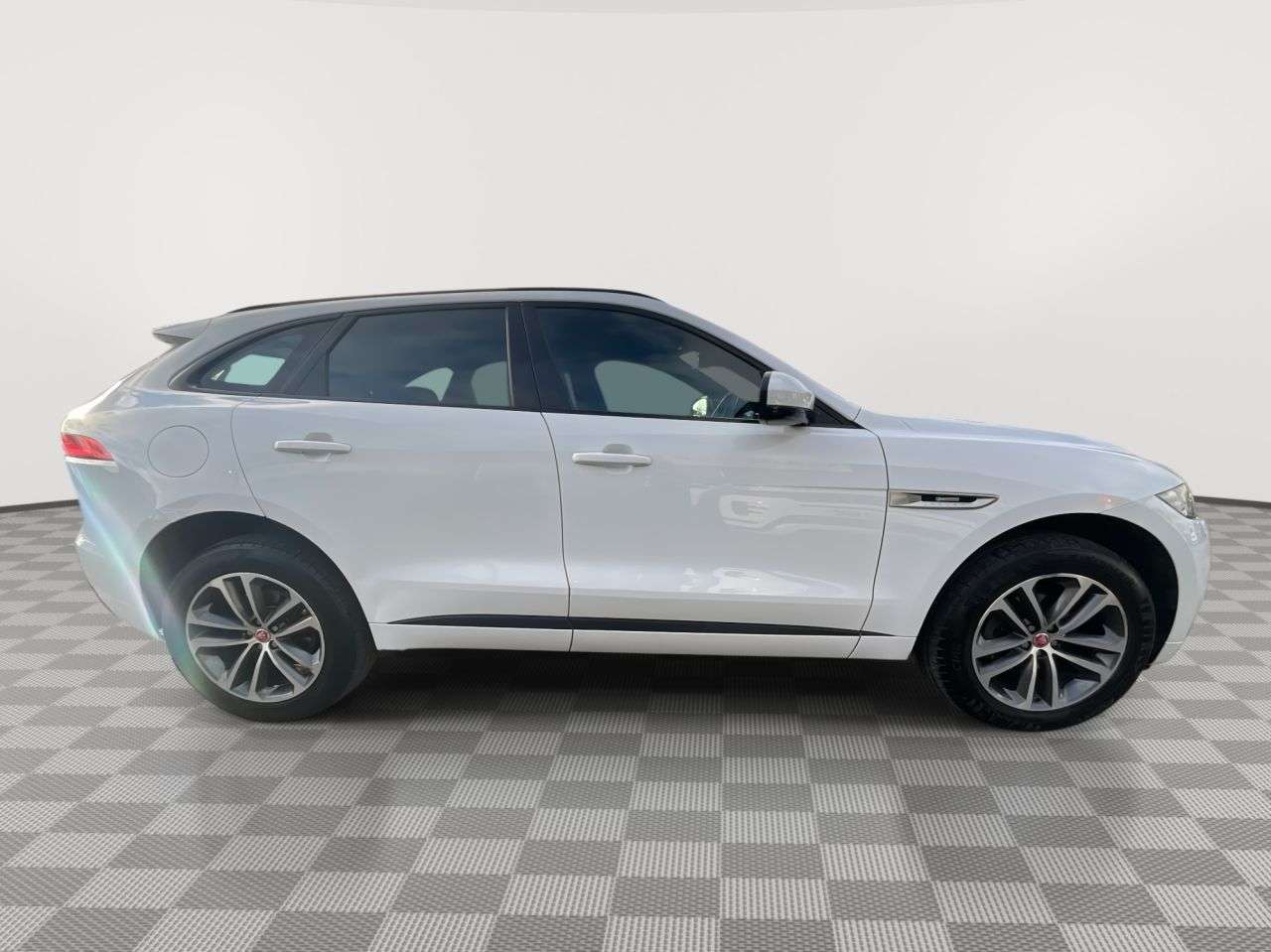 2018 JAGUAR F-PACE 2018 JAGUAR F-PACE