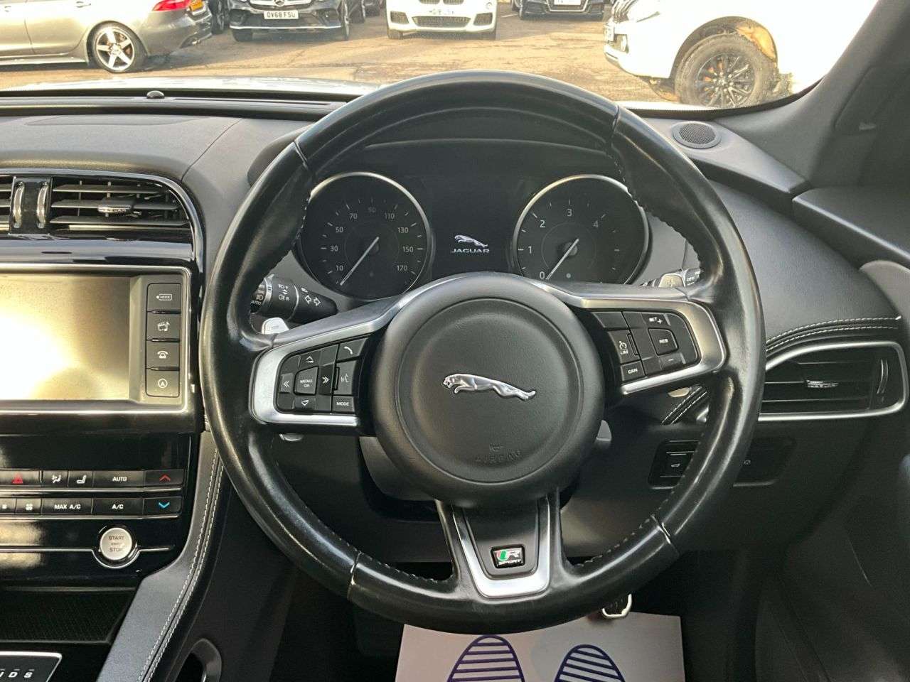 2018 JAGUAR F-PACE 2018 JAGUAR F-PACE