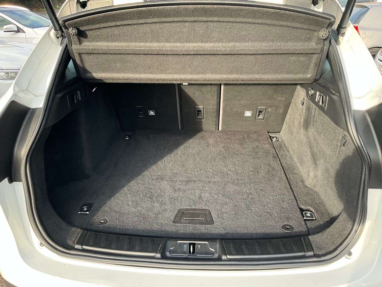 2018 JAGUAR F-PACE 2018 JAGUAR F-PACE