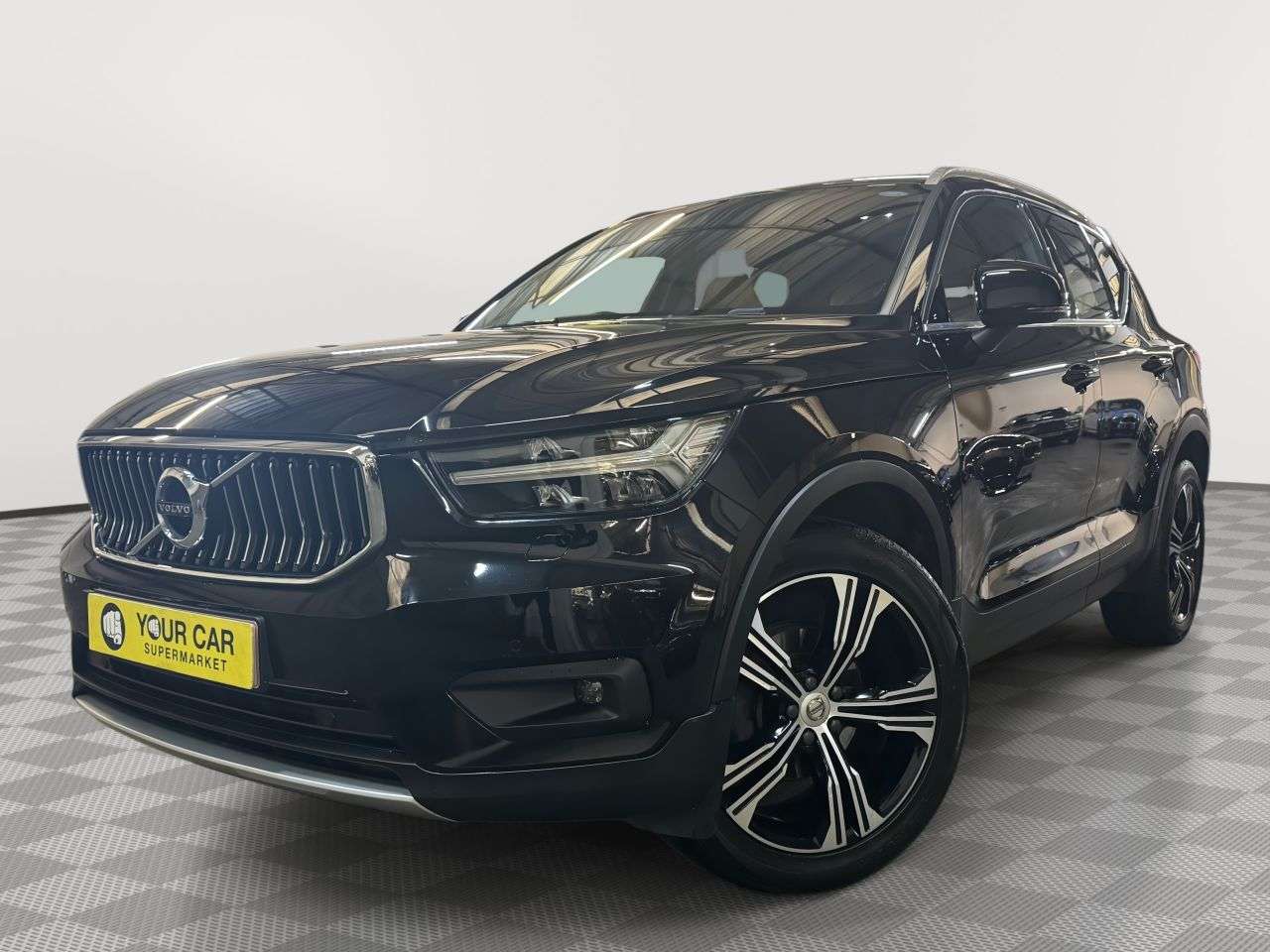 2020 VOLVO XC40 2020 VOLVO XC40