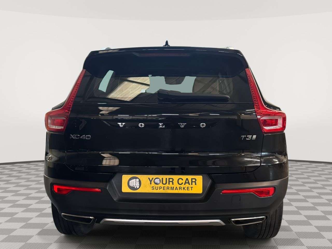 2020 VOLVO XC40 2020 VOLVO XC40