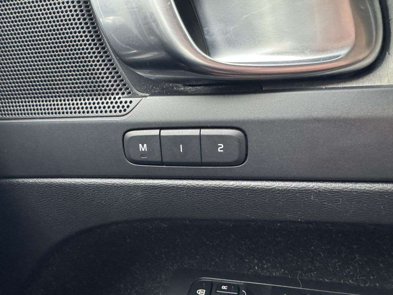 2020 VOLVO XC40 2020 VOLVO XC40