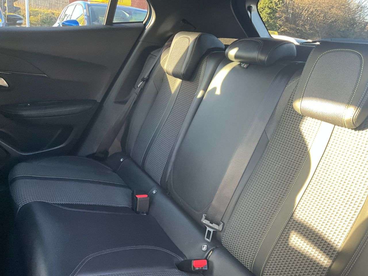 2020 PEUGEOT E-2008 2020 PEUGEOT E-2008