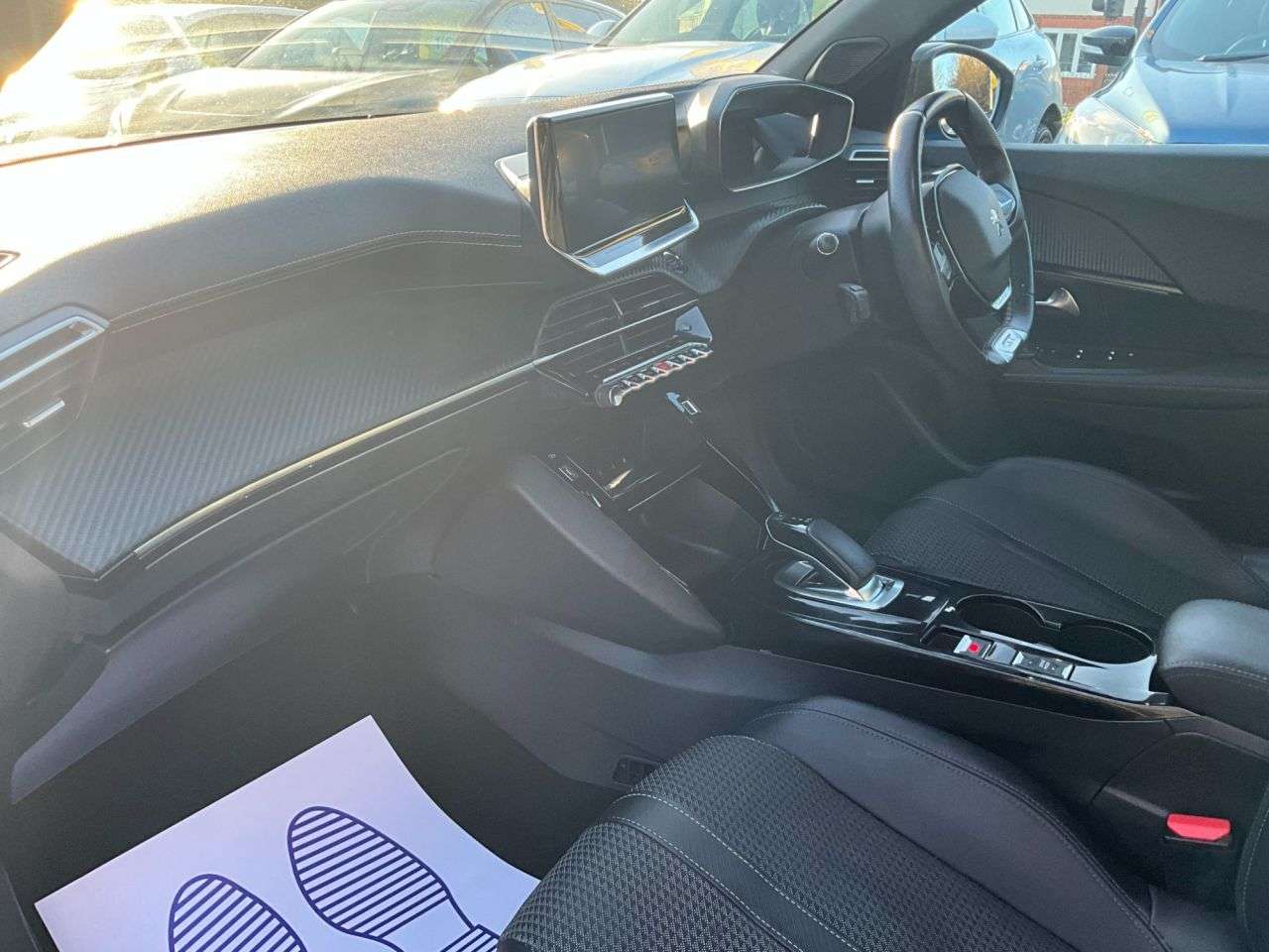 2020 PEUGEOT E-2008 2020 PEUGEOT E-2008