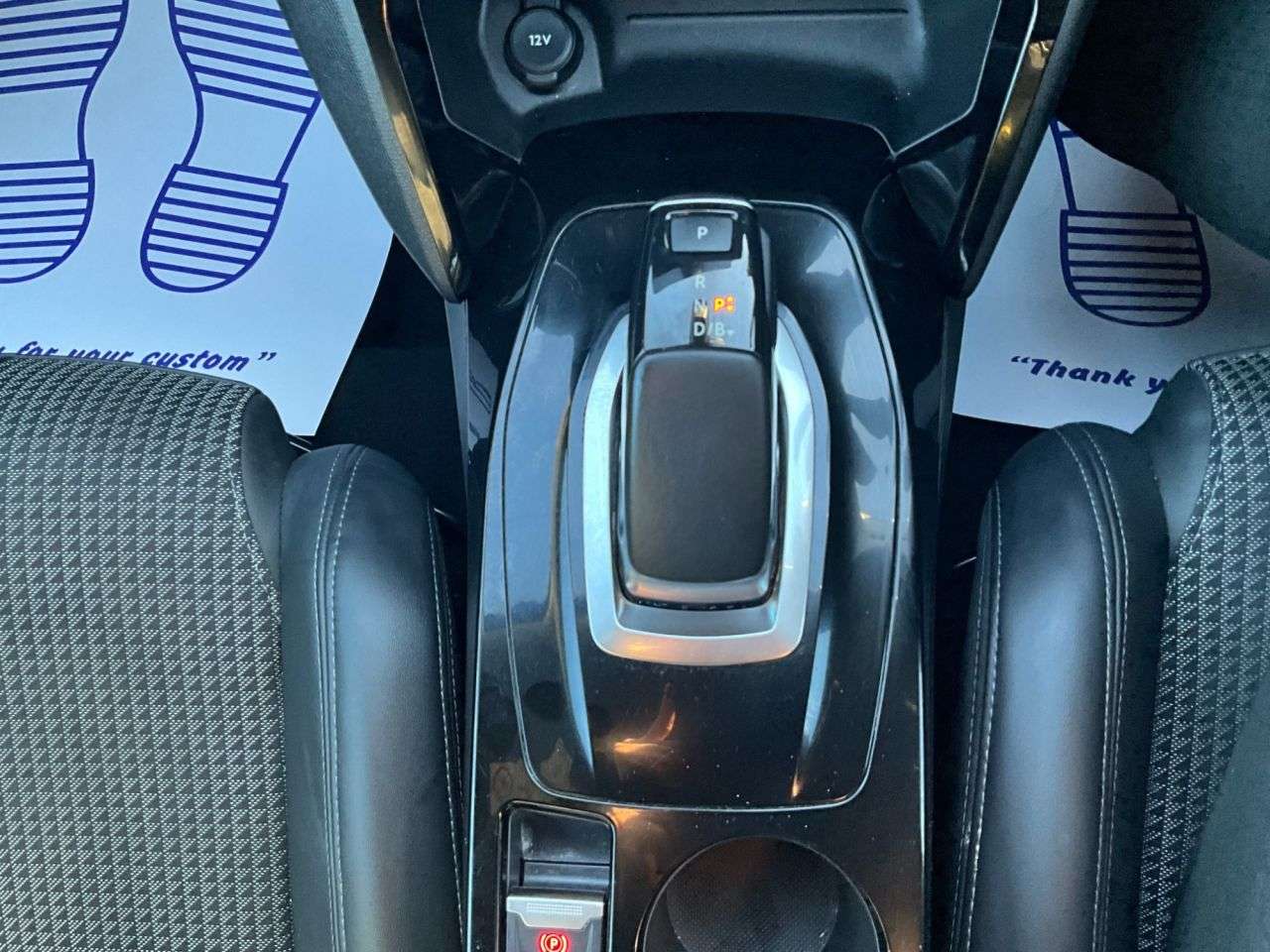 2020 PEUGEOT E-2008 2020 PEUGEOT E-2008