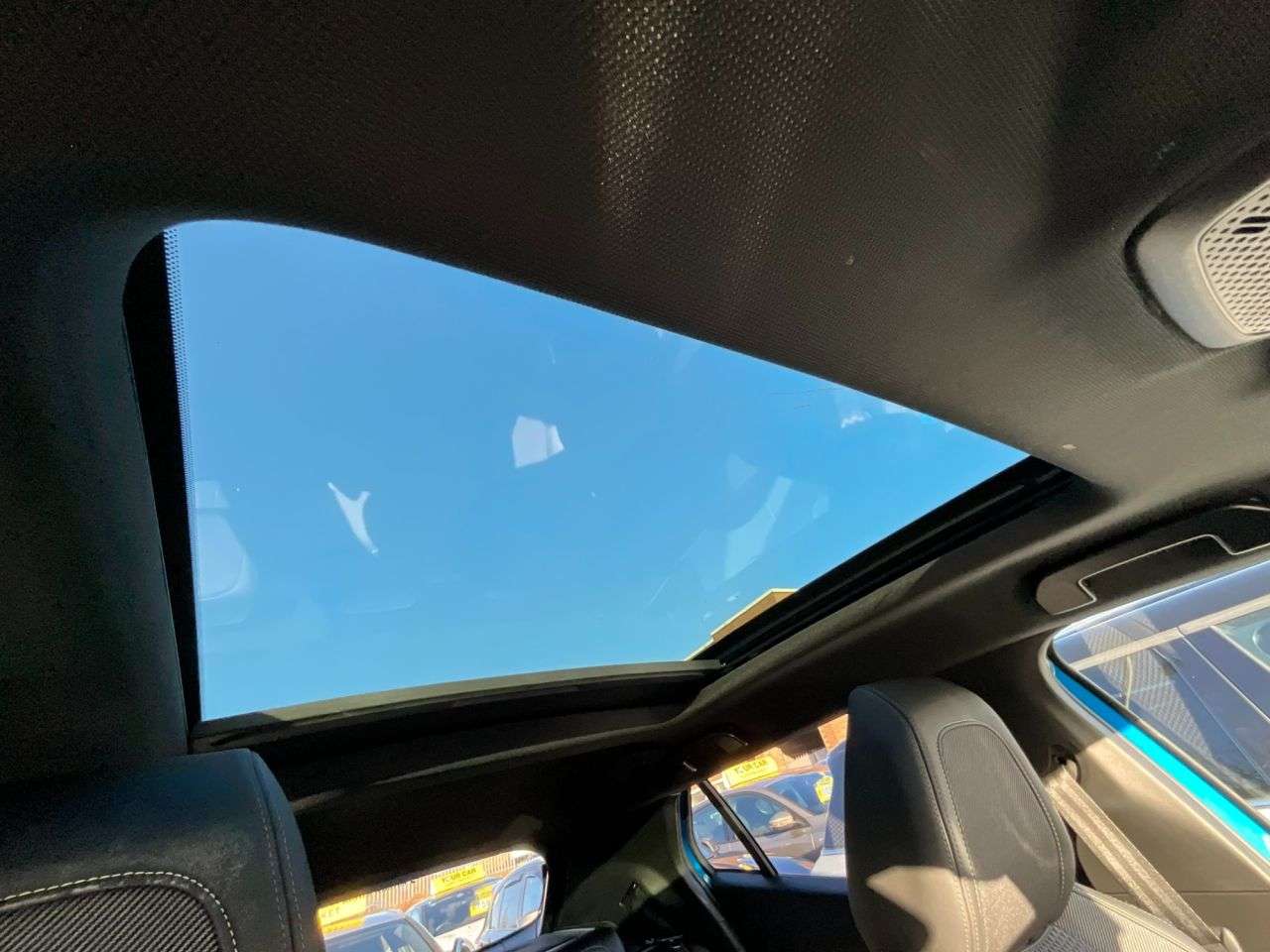 2020 PEUGEOT E-2008 2020 PEUGEOT E-2008