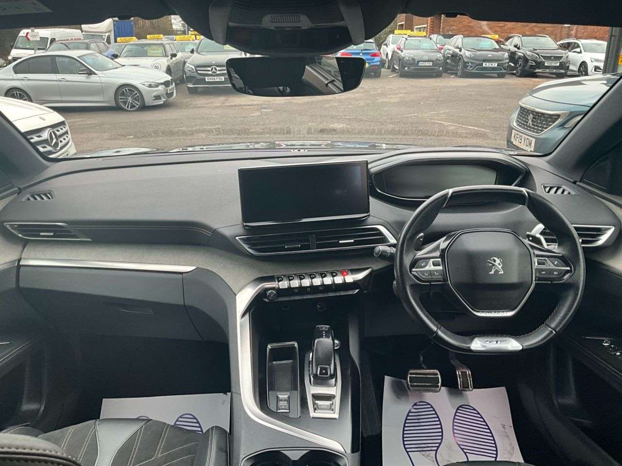 2021 PEUGEOT 5008 2021 PEUGEOT 5008