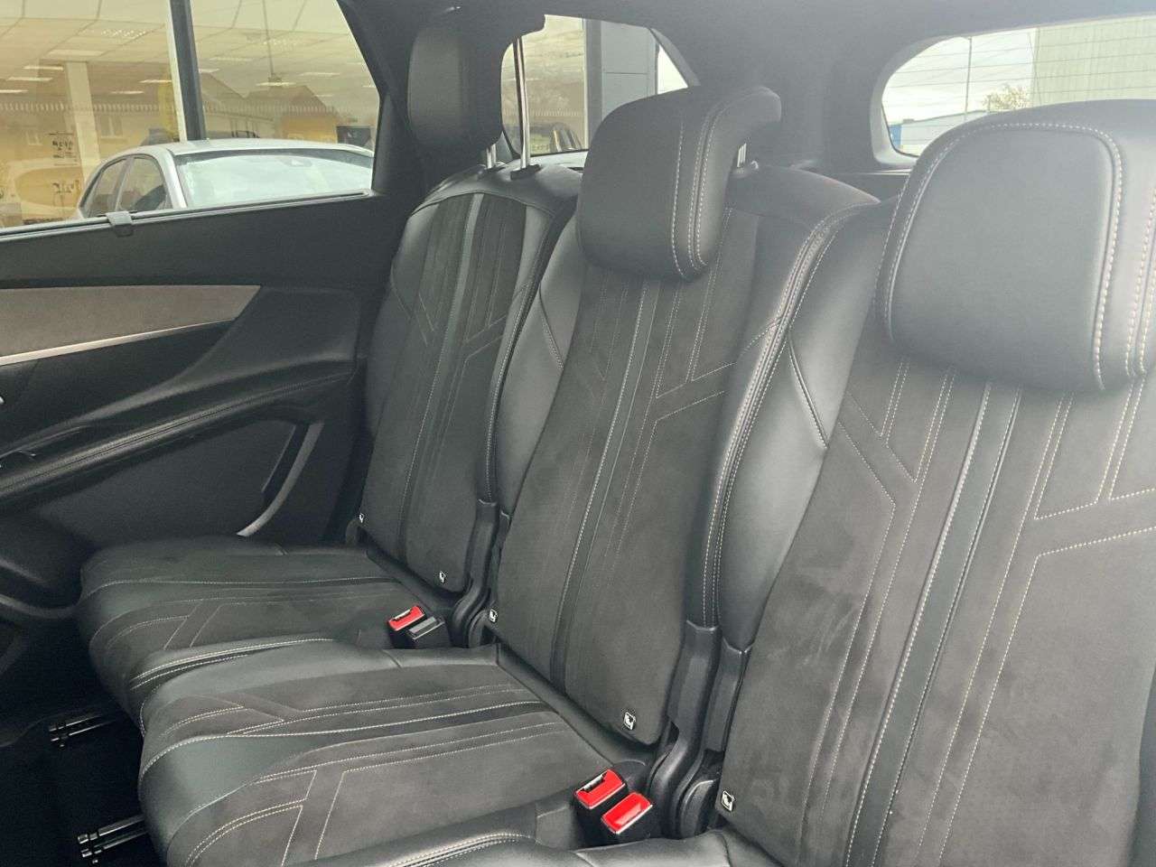 2021 PEUGEOT 5008 2021 PEUGEOT 5008