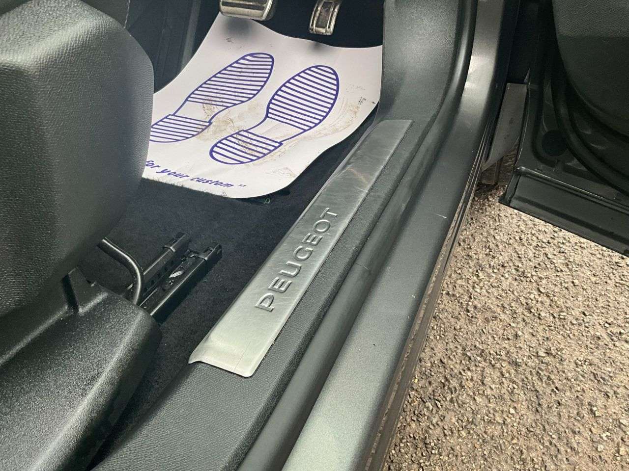 2021 PEUGEOT 5008 2021 PEUGEOT 5008