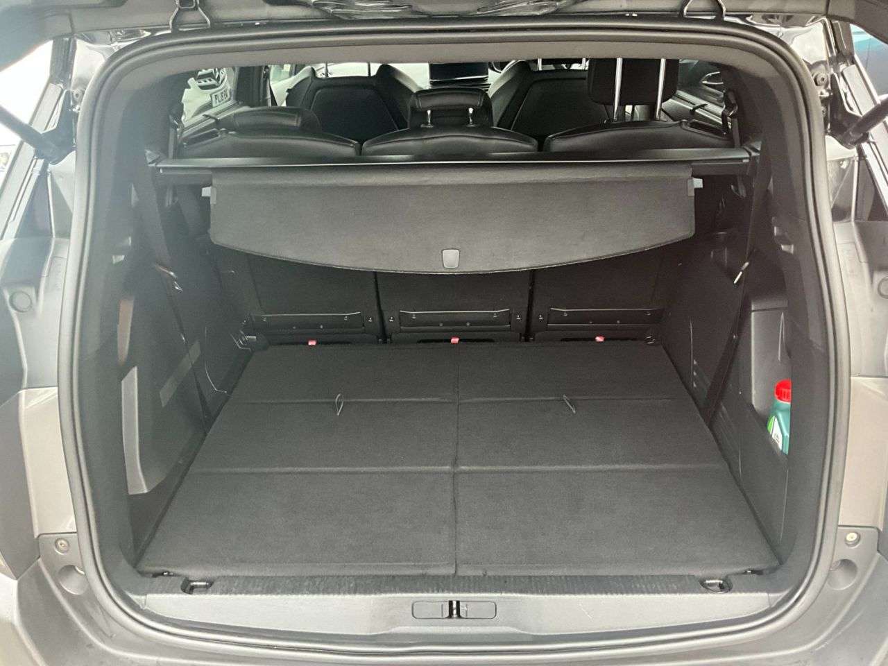 2021 PEUGEOT 5008 2021 PEUGEOT 5008