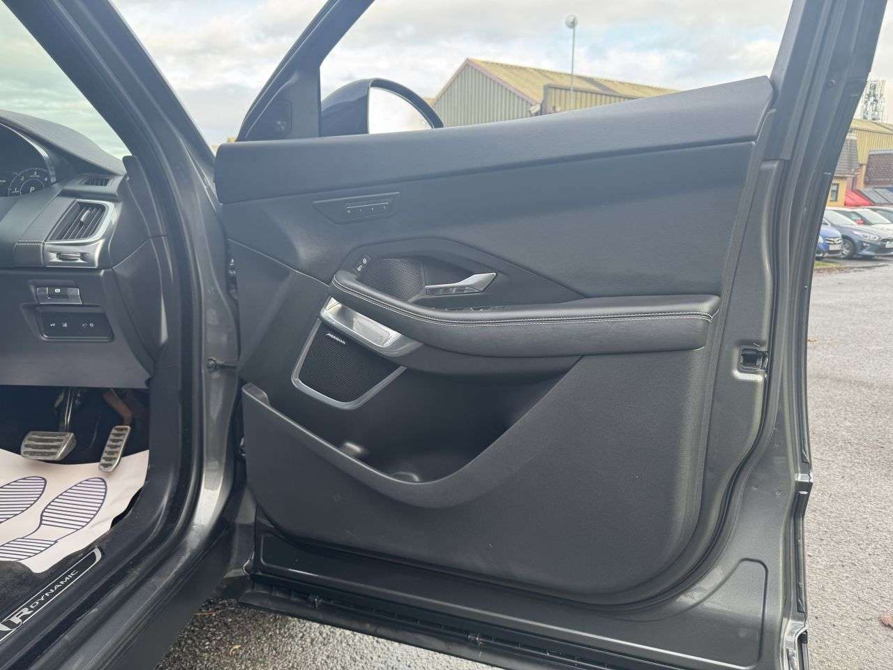 2019 JAGUAR E-PACE 2019 JAGUAR E-PACE