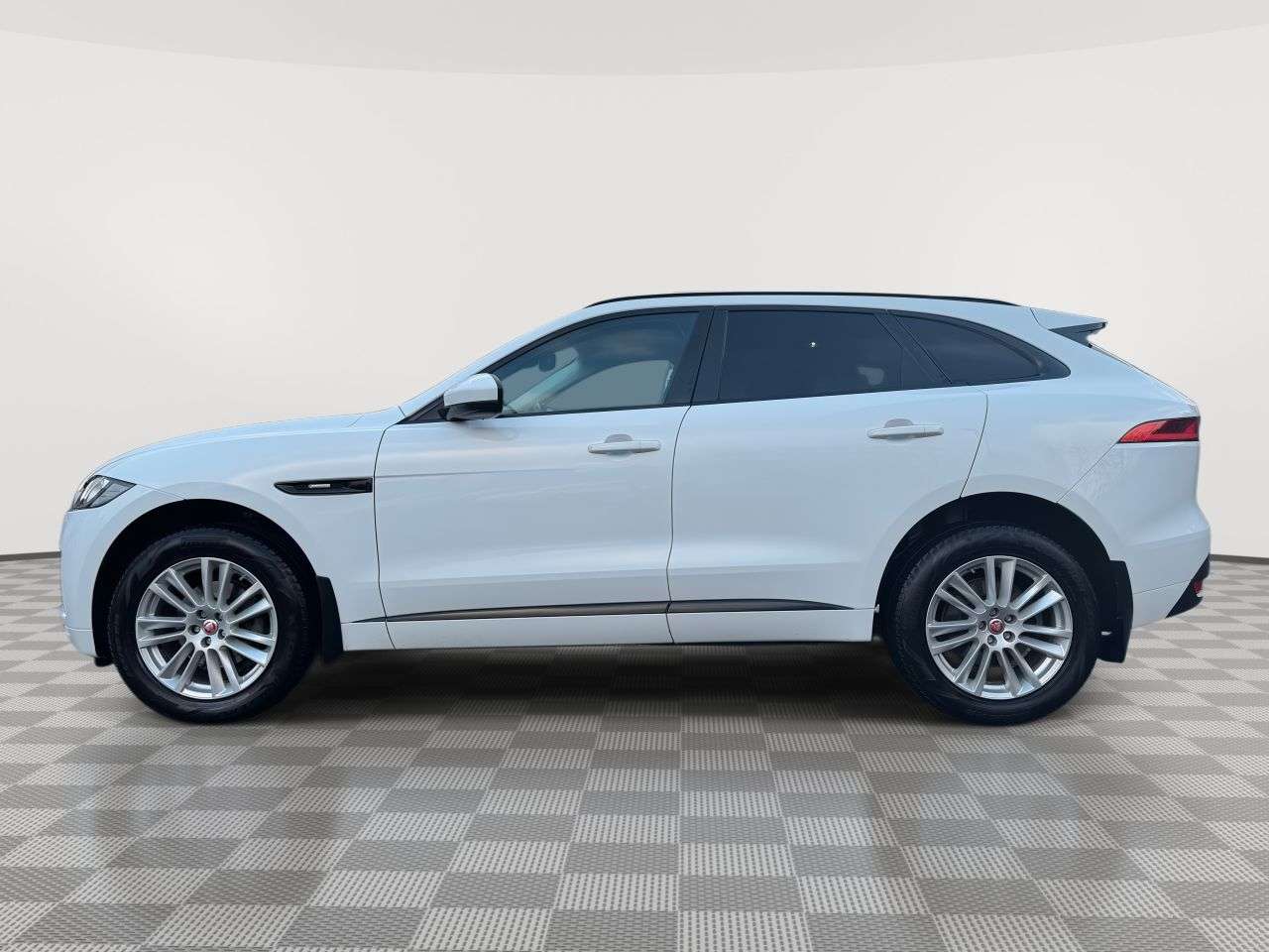 2018 JAGUAR F-PACE 2018 JAGUAR F-PACE
