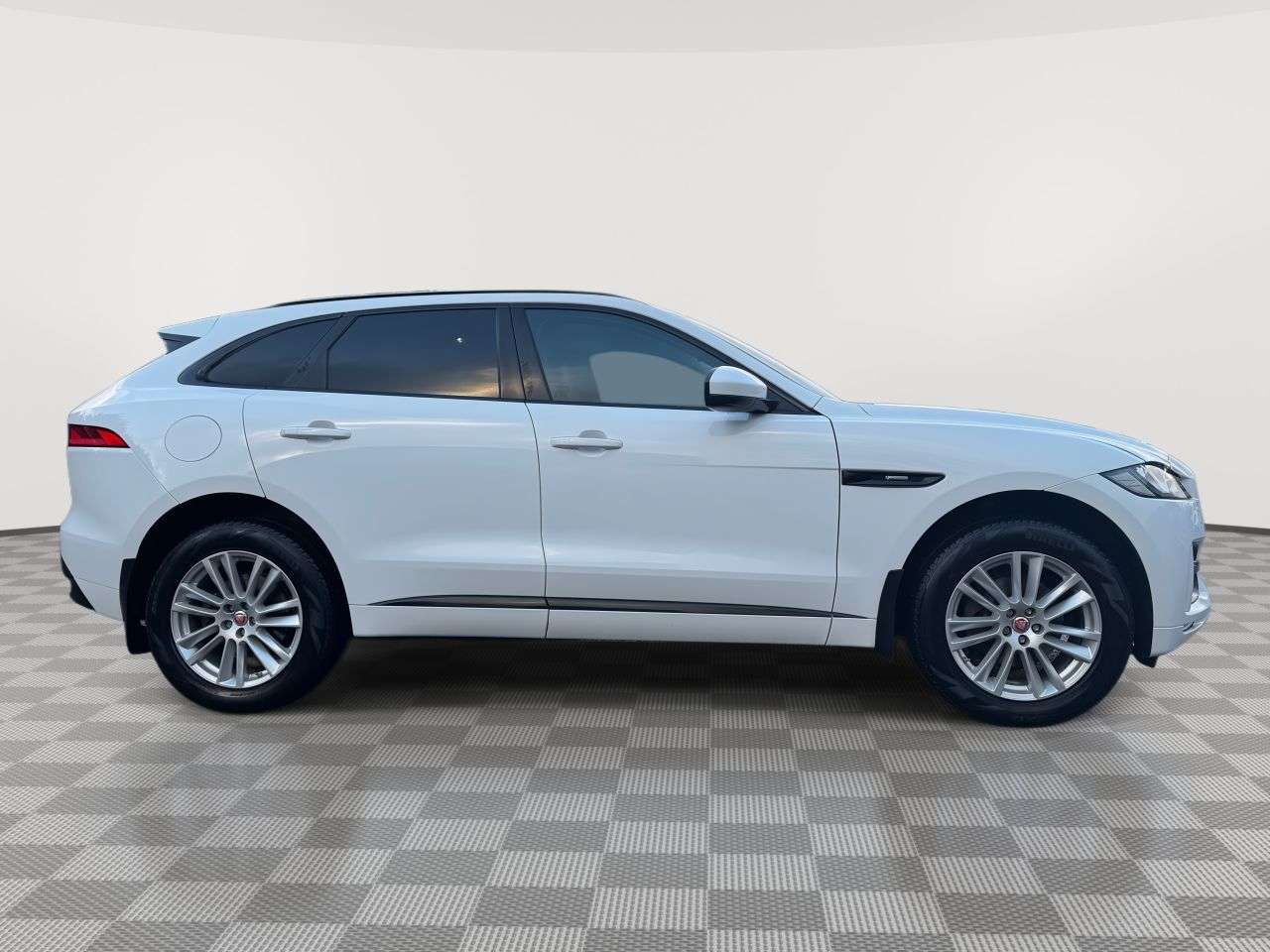 2018 JAGUAR F-PACE 2018 JAGUAR F-PACE