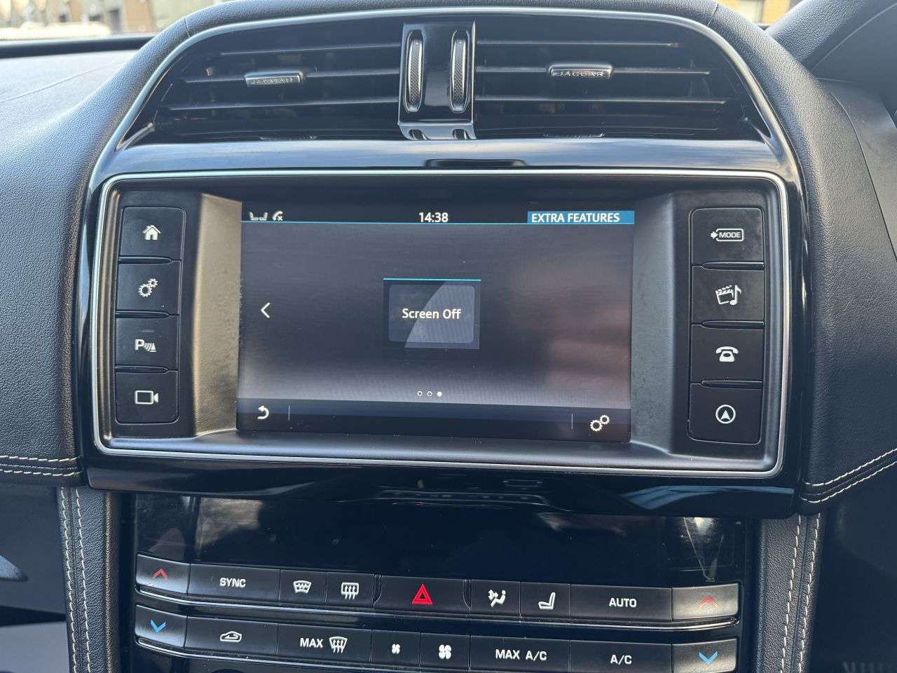 2018 JAGUAR F-PACE 2018 JAGUAR F-PACE