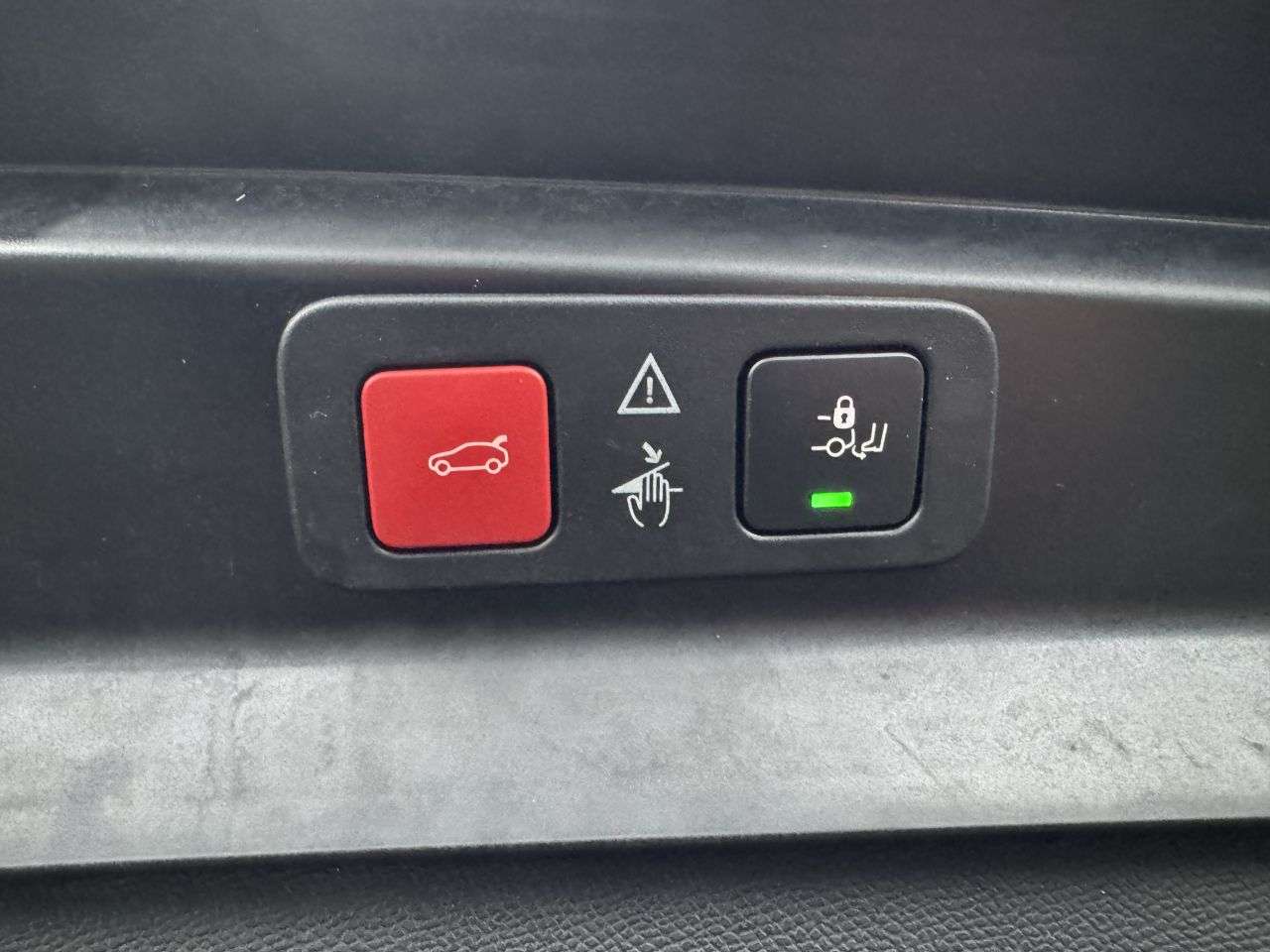 2021 PEUGEOT 5008 2021 PEUGEOT 5008