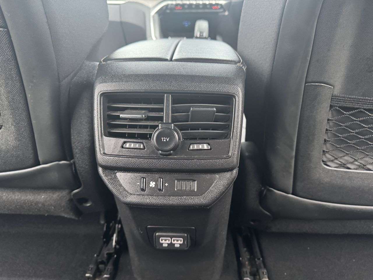 2021 PEUGEOT 5008 2021 PEUGEOT 5008