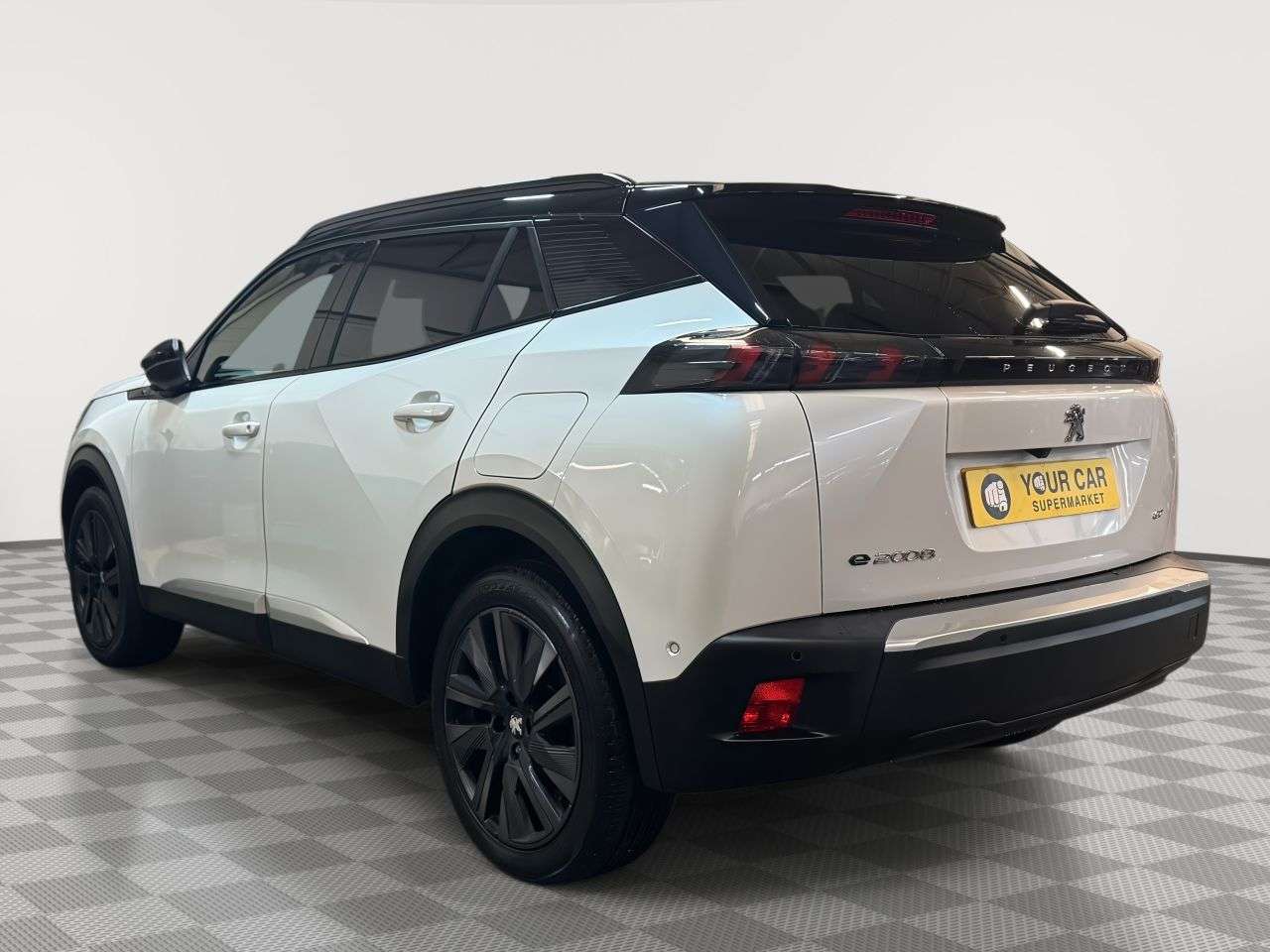 2021 PEUGEOT E-2008 2021 PEUGEOT E-2008