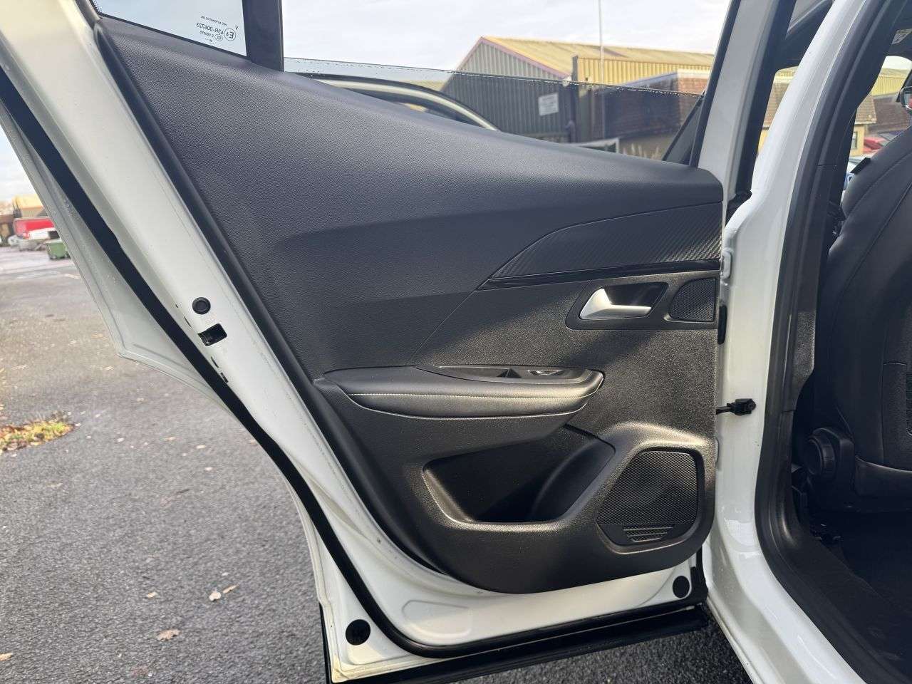 2021 PEUGEOT E-2008 2021 PEUGEOT E-2008