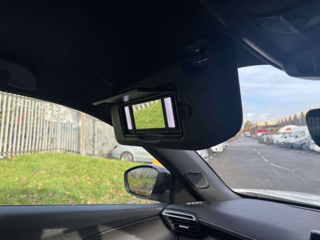 2021 PEUGEOT E-2008 2021 PEUGEOT E-2008