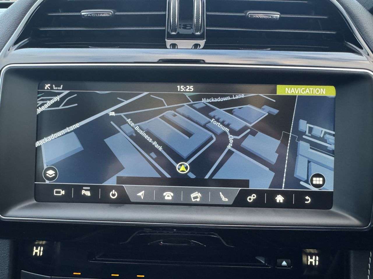 2019 JAGUAR F-PACE 2019 JAGUAR F-PACE