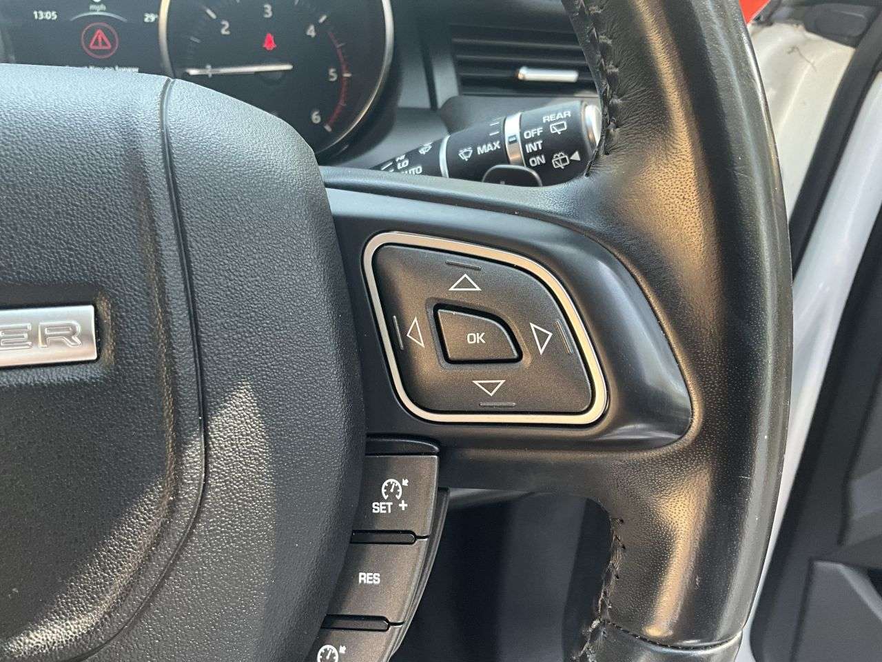 2019 LAND ROVER RANGE ROVER EVOQUE 2019 LAND ROVER RANGE ROVER EVOQUE