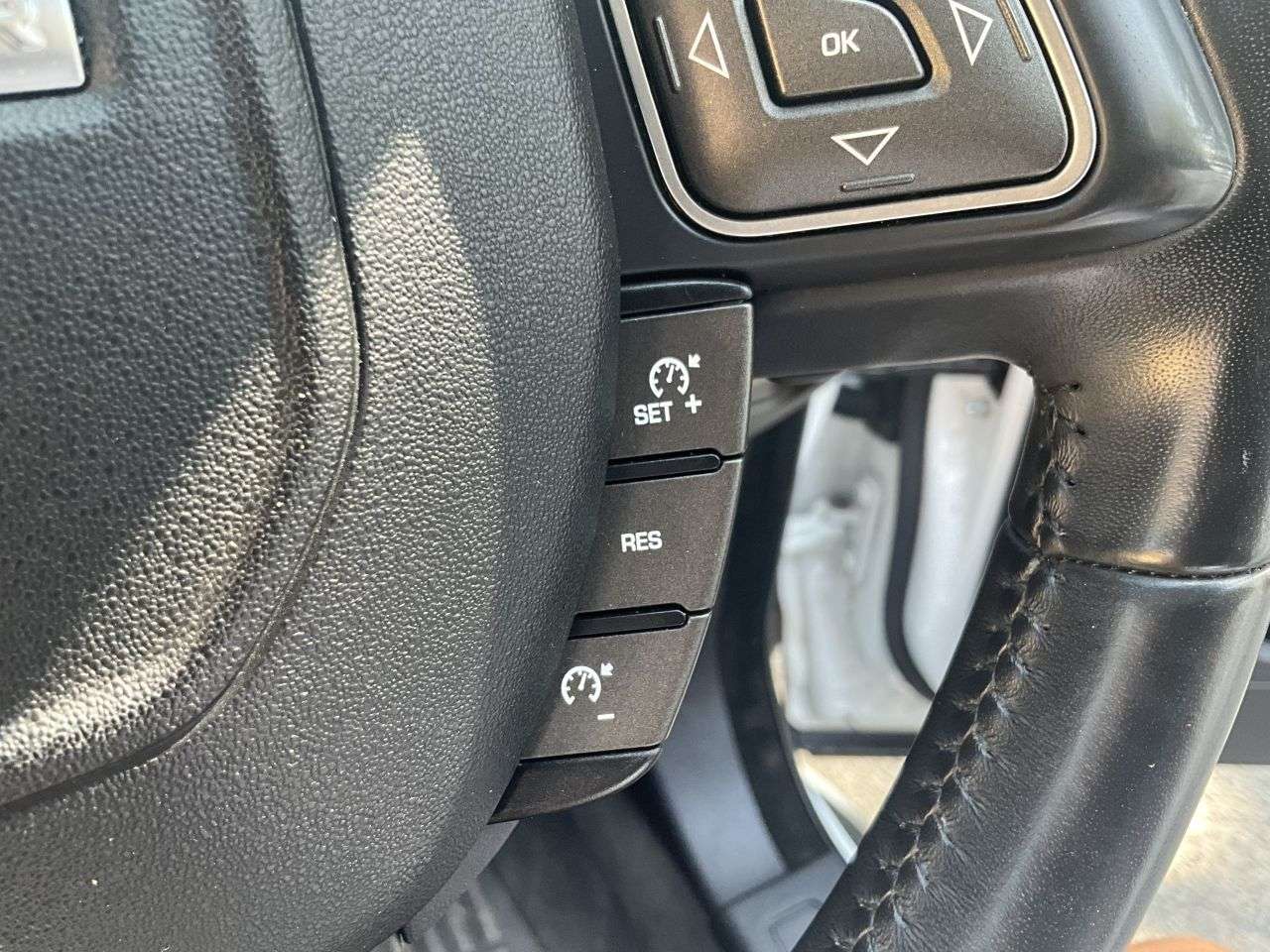 2019 LAND ROVER RANGE ROVER EVOQUE 2019 LAND ROVER RANGE ROVER EVOQUE